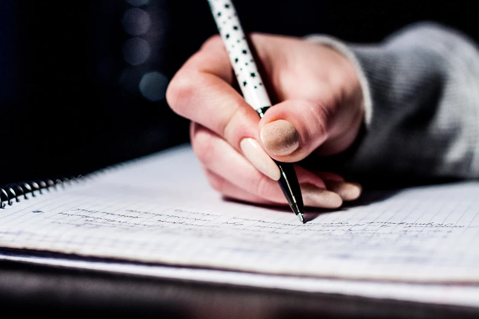 Writing notes before a consultation. Contextual photograph, not an official Korean form or a specific employment contract.